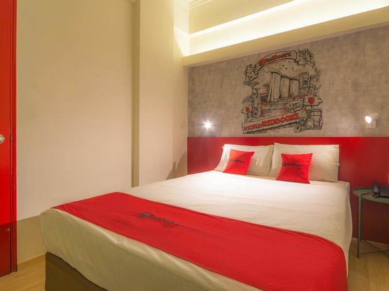 Reddoorz At Geylang Hotel Singapore Exterior photo
