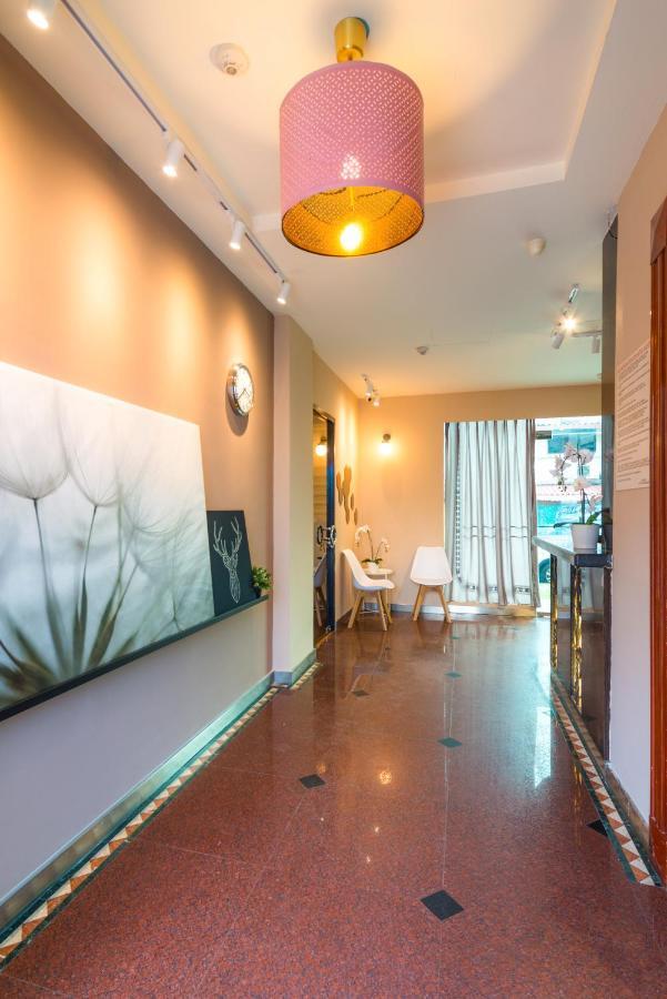 Reddoorz At Geylang Hotel Singapore Exterior photo