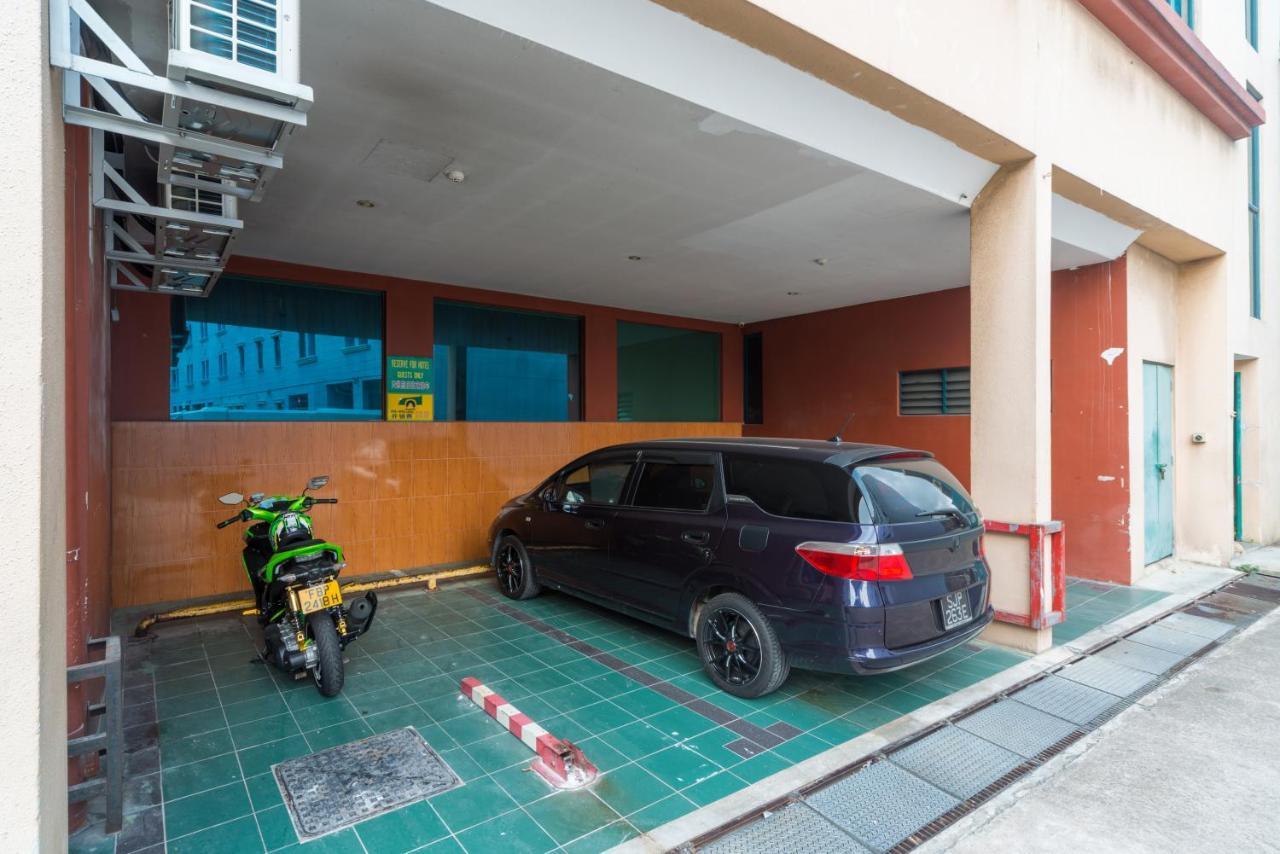 Reddoorz At Geylang Hotel Singapore Exterior photo