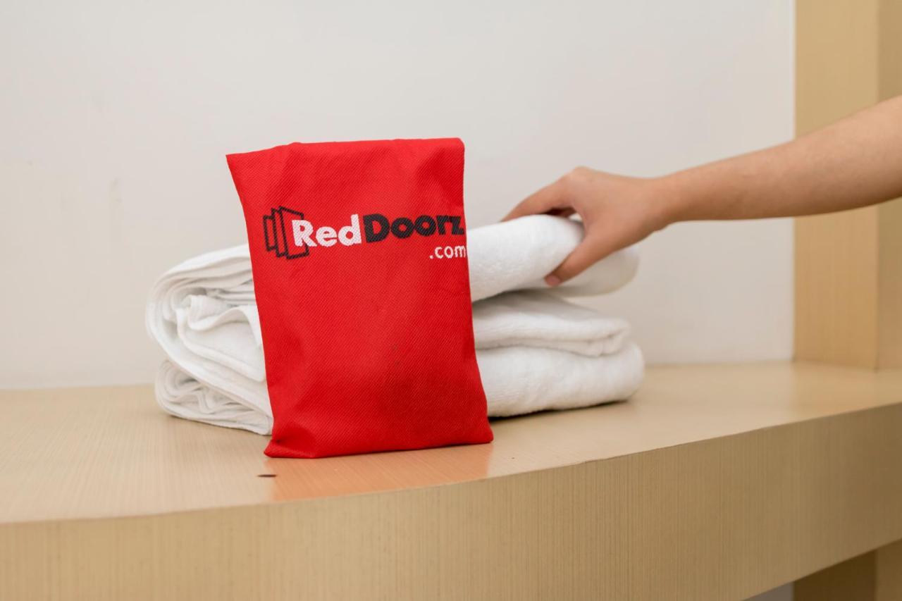 Reddoorz At Geylang Hotel Singapore Exterior photo
